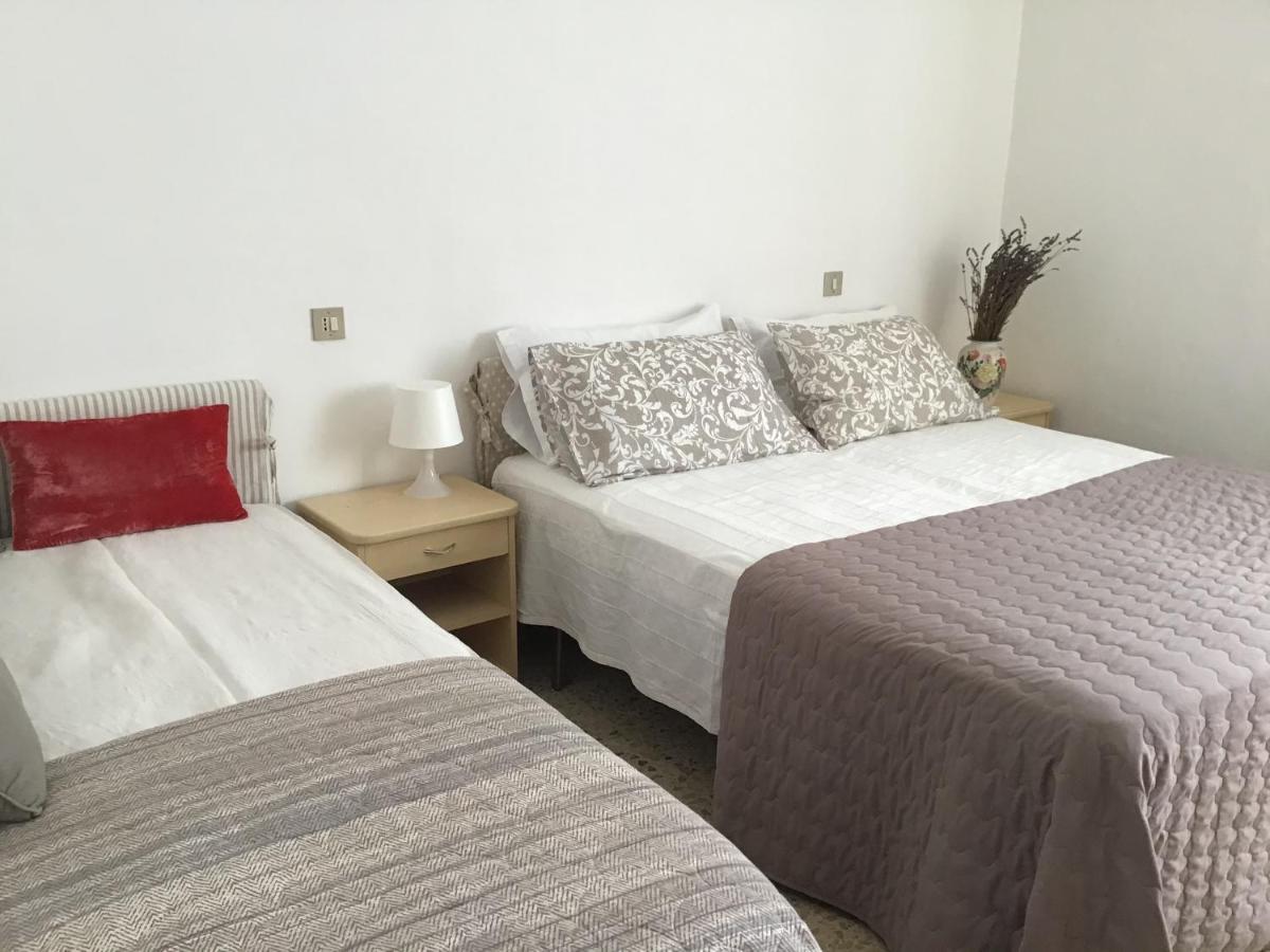 Appartamenti Le 4 Sorelle Rimini Bagian luar foto