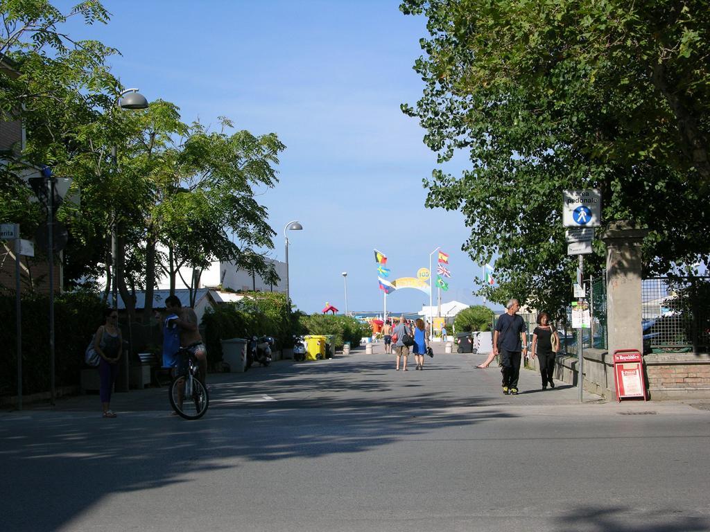 Appartamenti Le 4 Sorelle Rimini Bagian luar foto